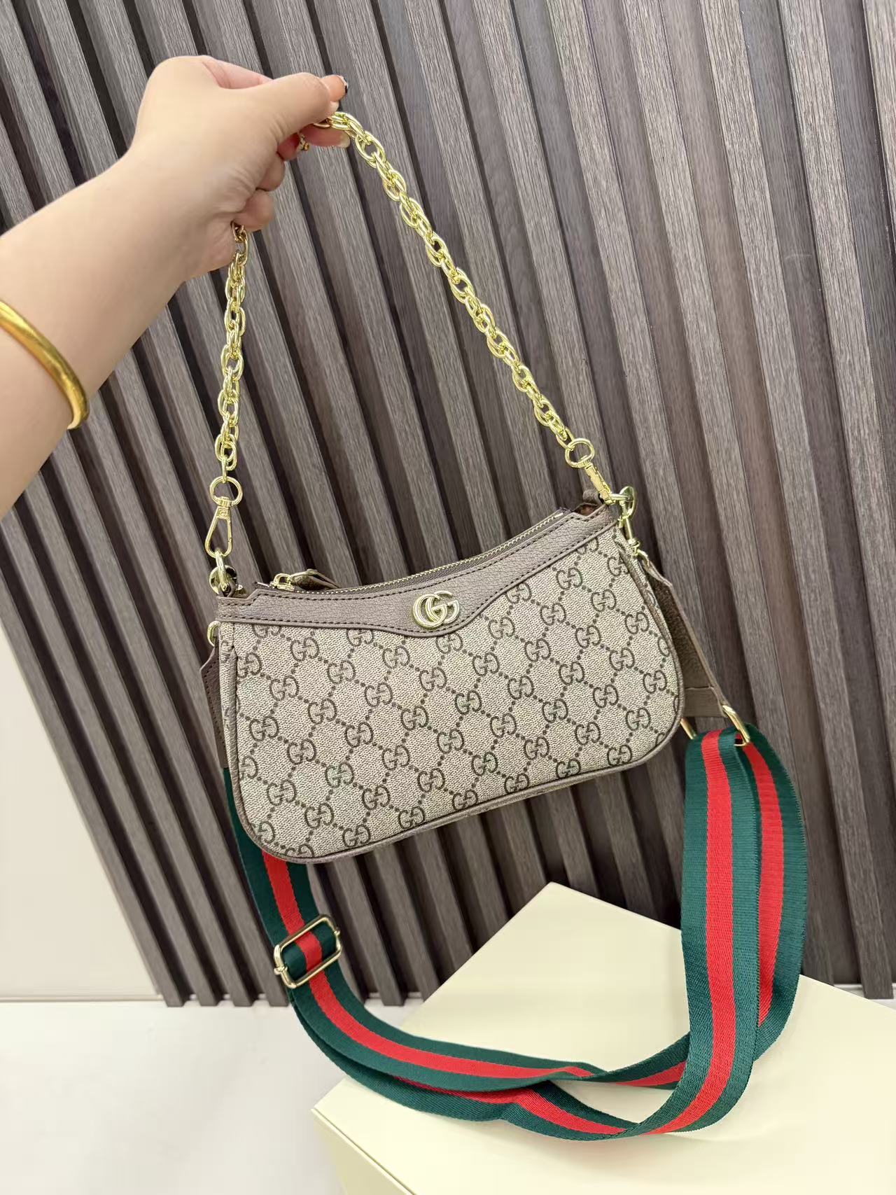 Purse pre order