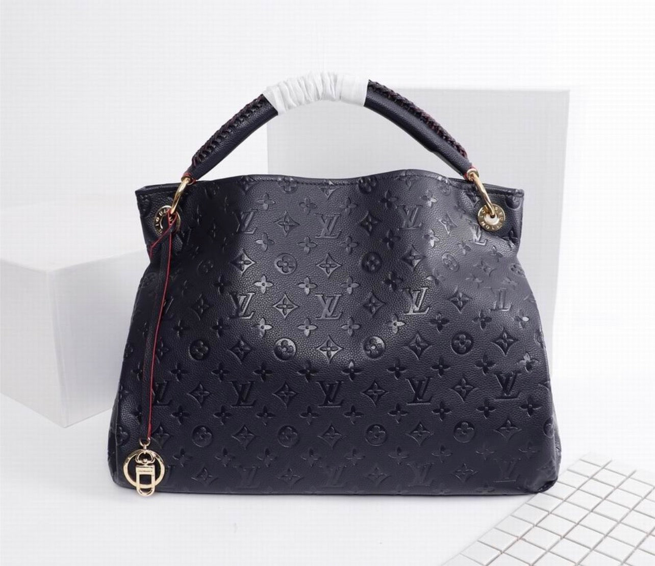 Purse pre order