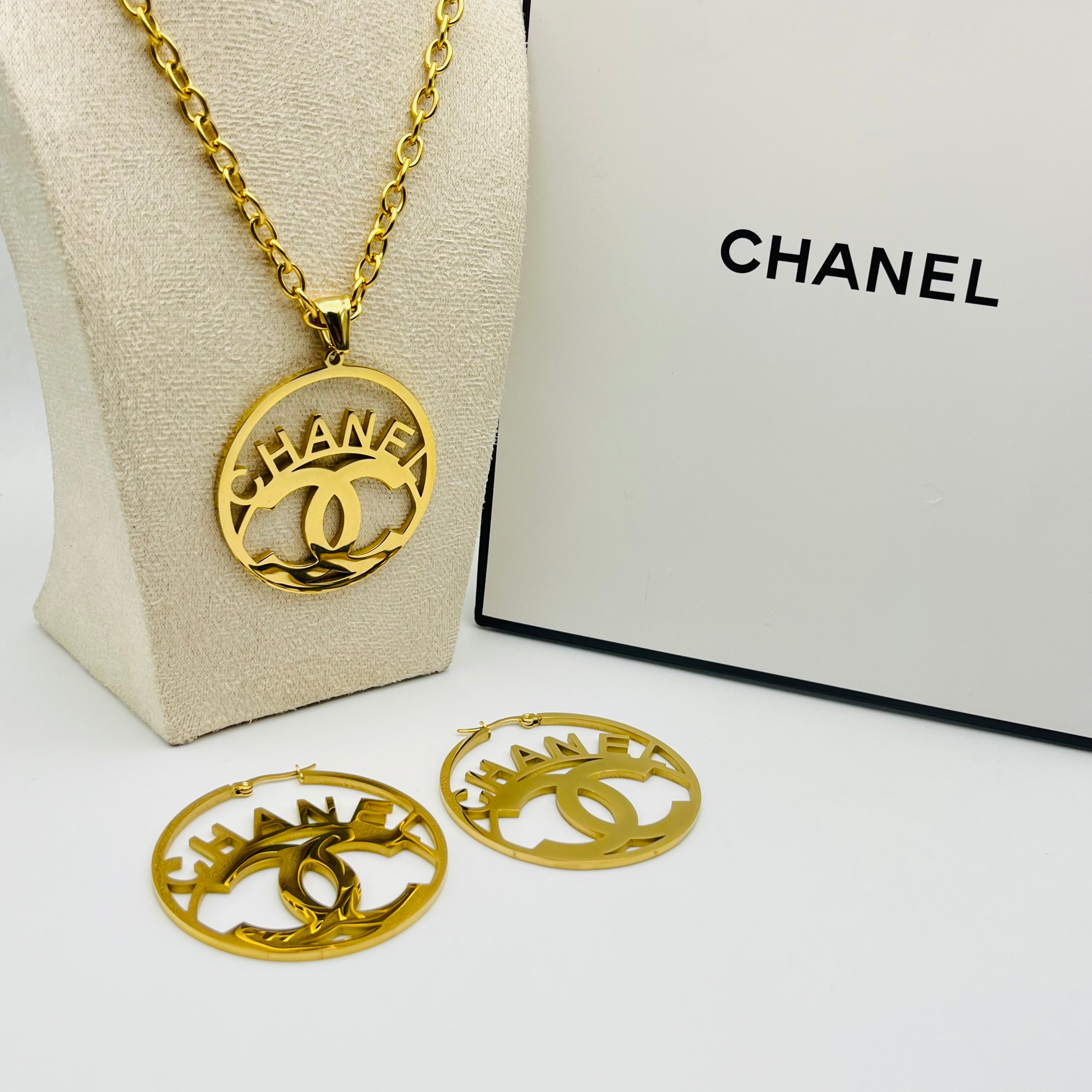 Necklace Set