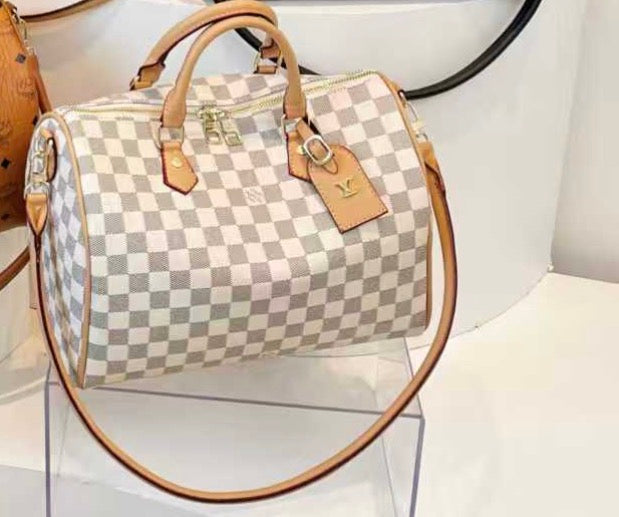 Purse pre order