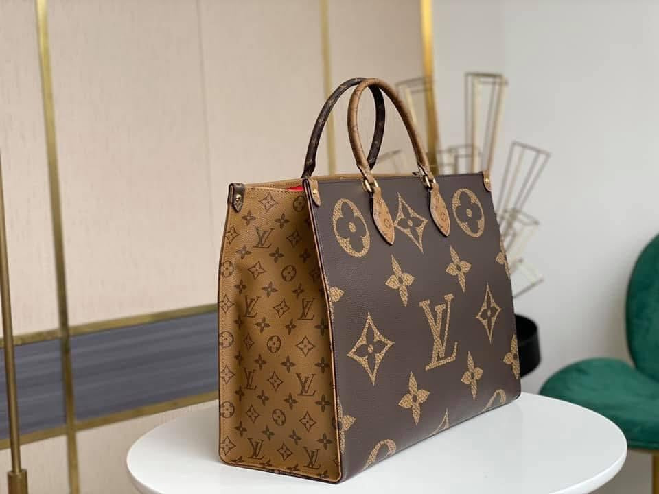Purse pre order