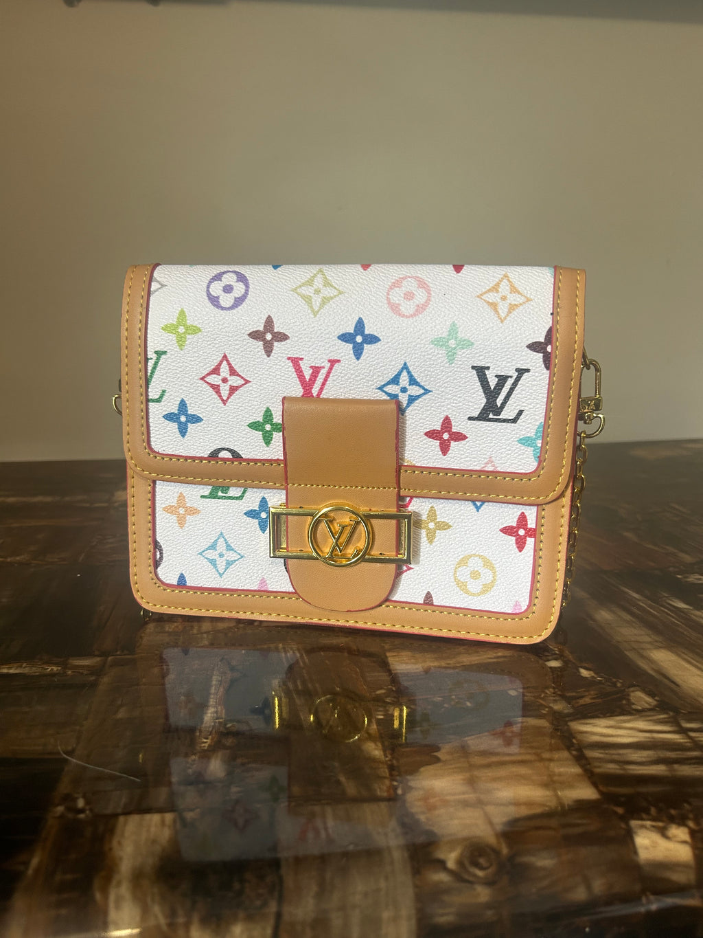 Purse comes with another strap