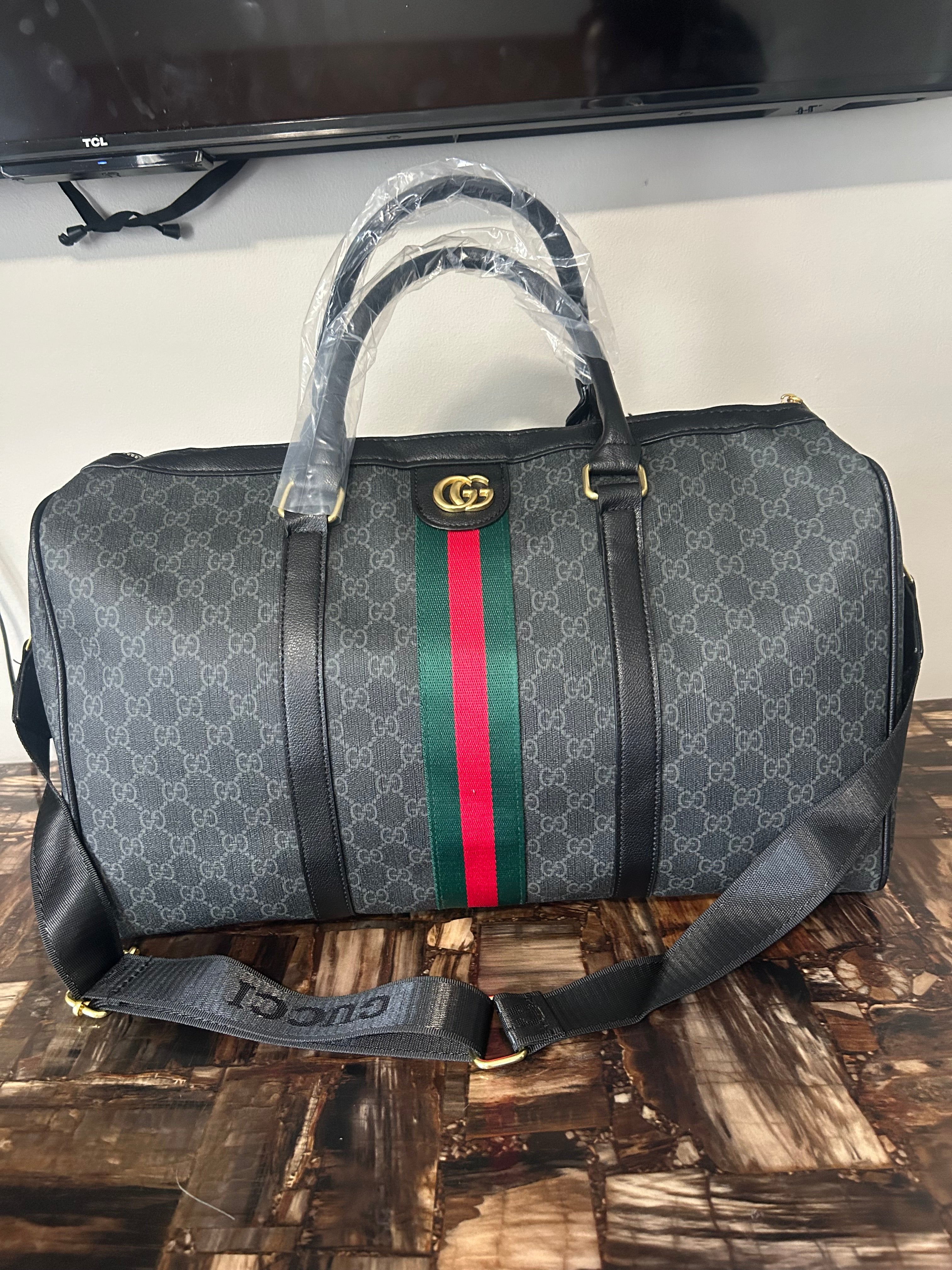 Duffle bag(pre-order)