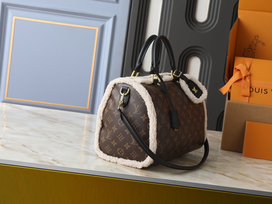 Purse pre order high quality